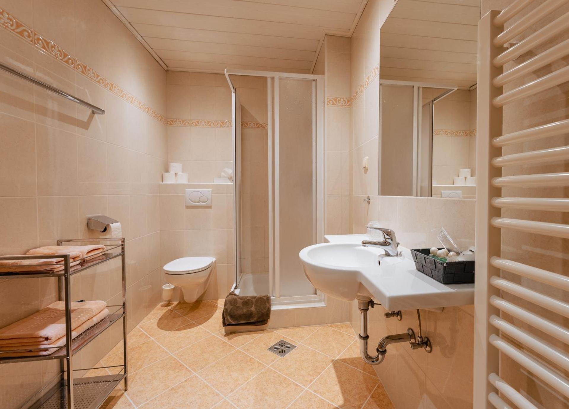 Hotel Postwirt à Seeboden Extérieur photo