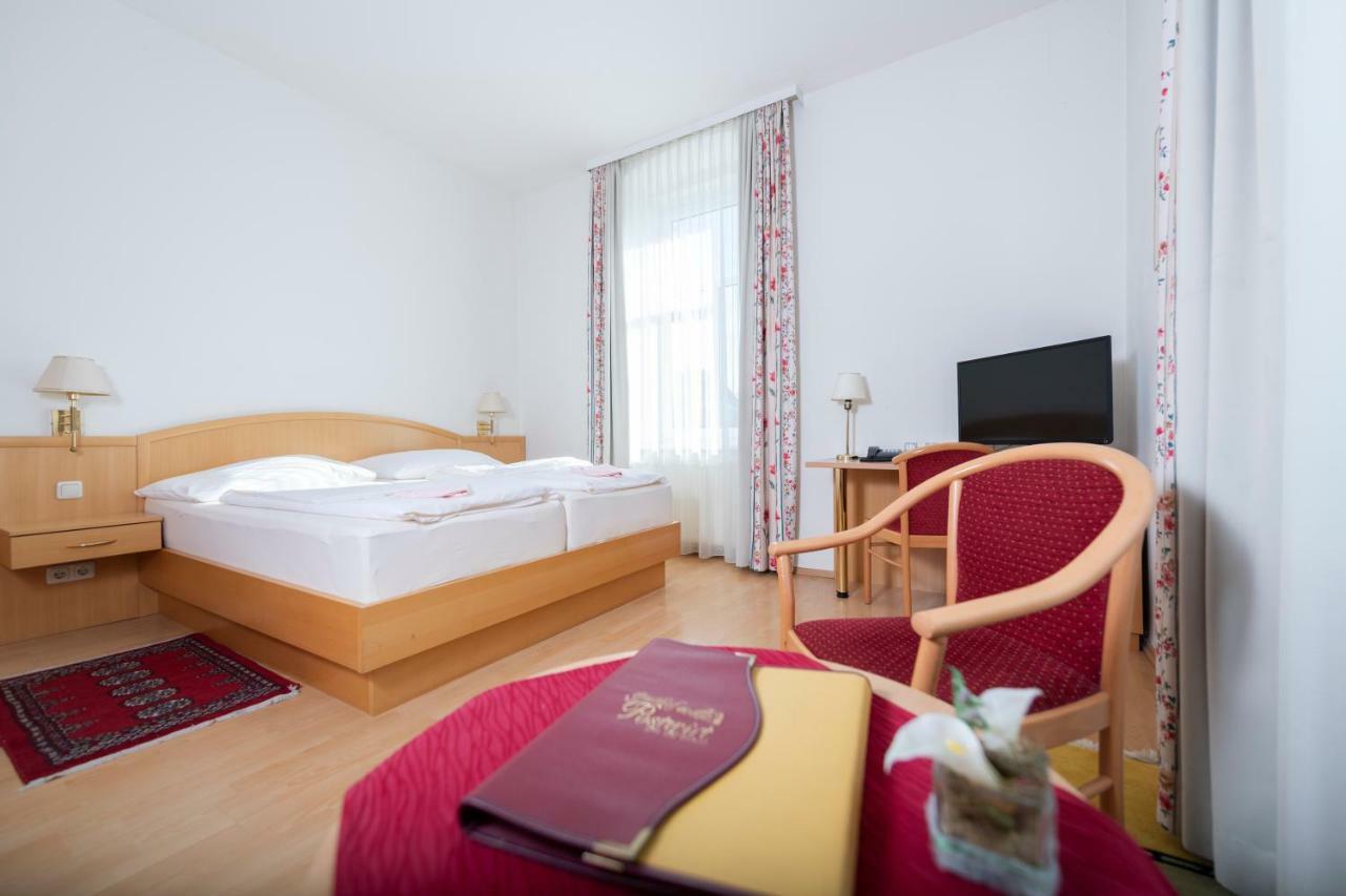 Hotel Postwirt à Seeboden Extérieur photo